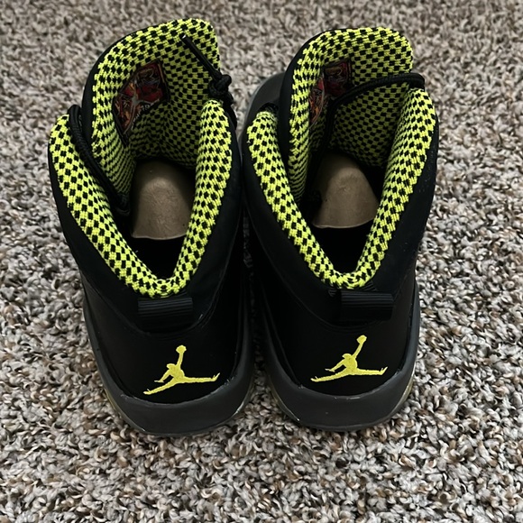 Jordan Retro 10